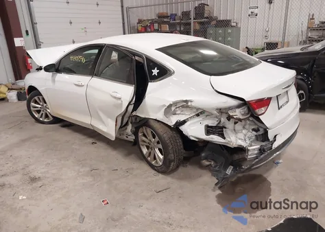 2015 Chrysler 200 Limited z USA, uszkodzony, nr VIN 1C3CCCAB1FN719148